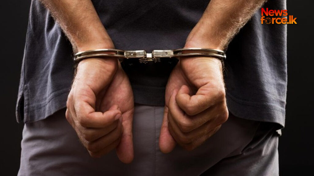 මත්ද්රව්ය තොගයක් සමඟ පුද්ගලයෙකු අත්අඩංගුවට