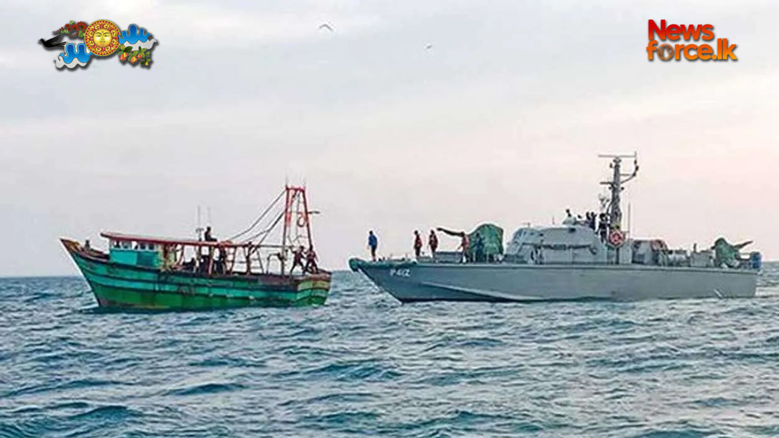 මෙරට මුහුදු සීමාව පැන්න ඉන්දීය ධීවරයින් 12 දෙනෙකු අත්අඩංගුවට