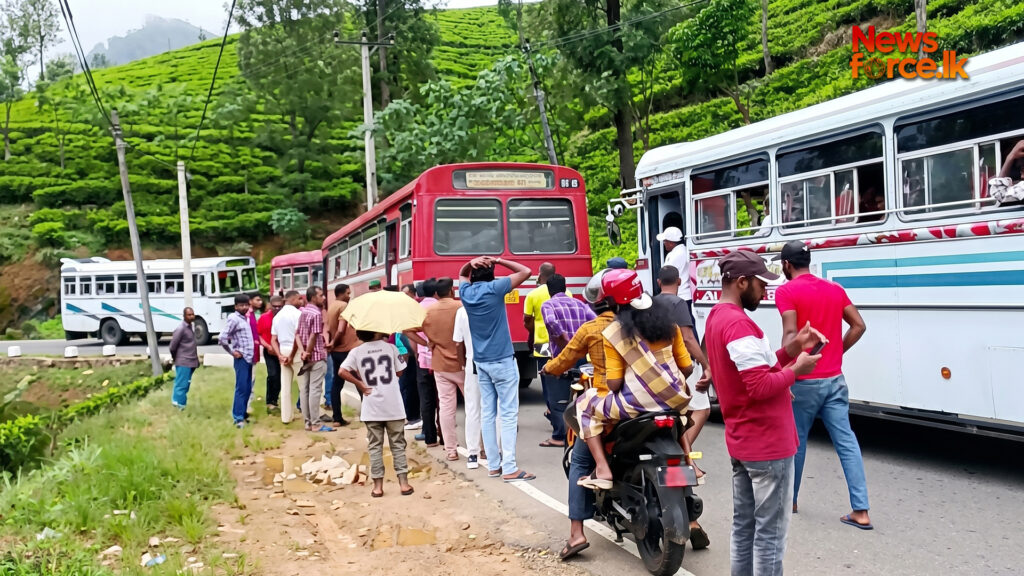 අධික වේගයෙන් රේස් ගිය පෞද්ගලික – ලංගම බස් රථ ගැටේ