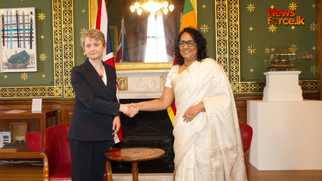 අගමැතිනිය සහ බ්රිතාන්ය විදේශ ලේකම් අතර හමුවක්